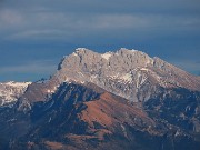 39 Dalla vetta del Poieto zoom in Presolana